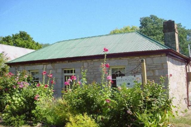 Colonial Cottages Of Ross Bagian luar foto